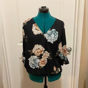 black floral blouse loose rolled half-sleeve